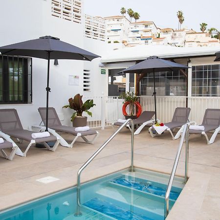 Boutique Rooms Playa Burriana 内尔哈 外观 照片