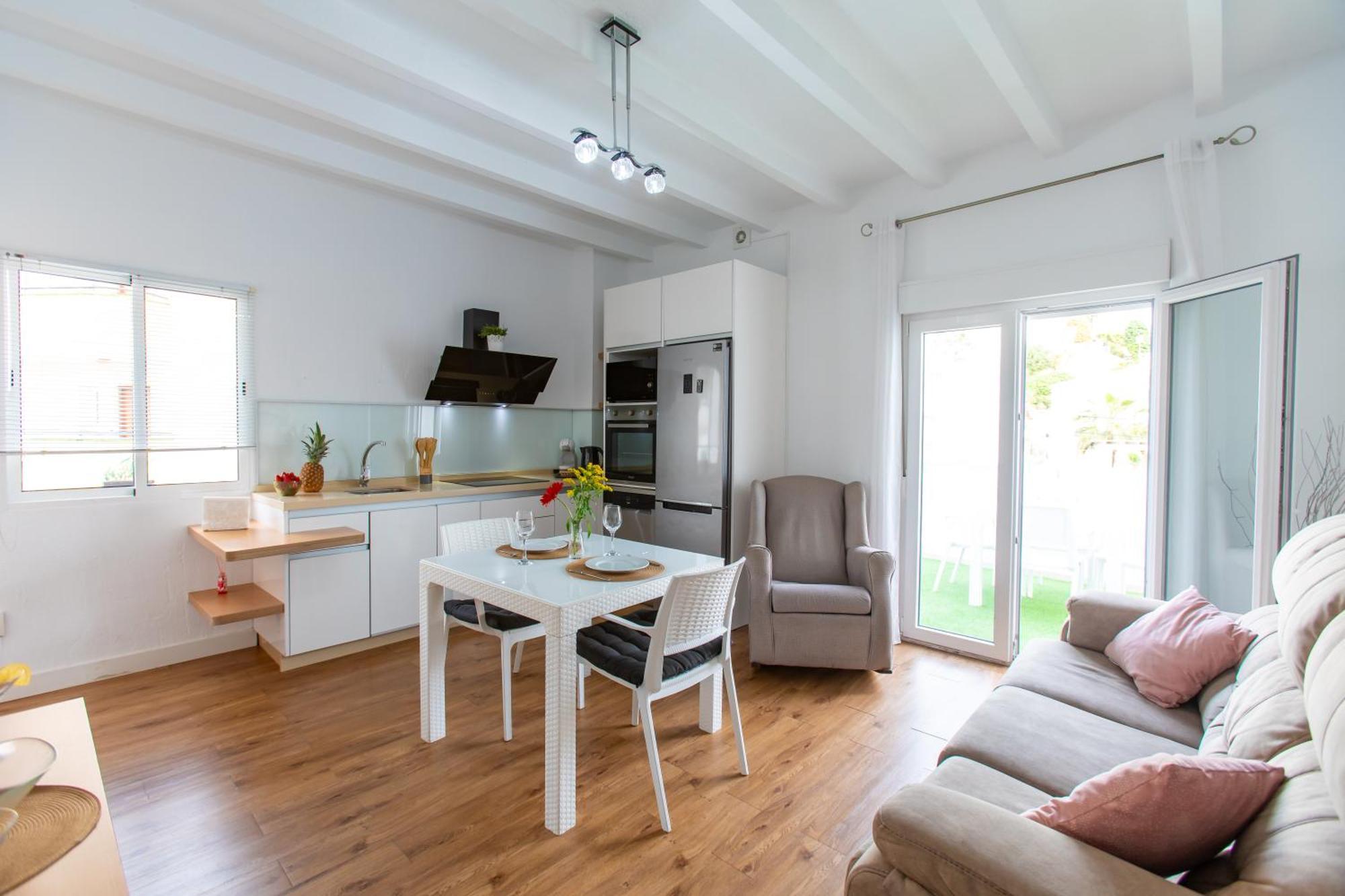 Boutique Rooms Playa Burriana 内尔哈 外观 照片