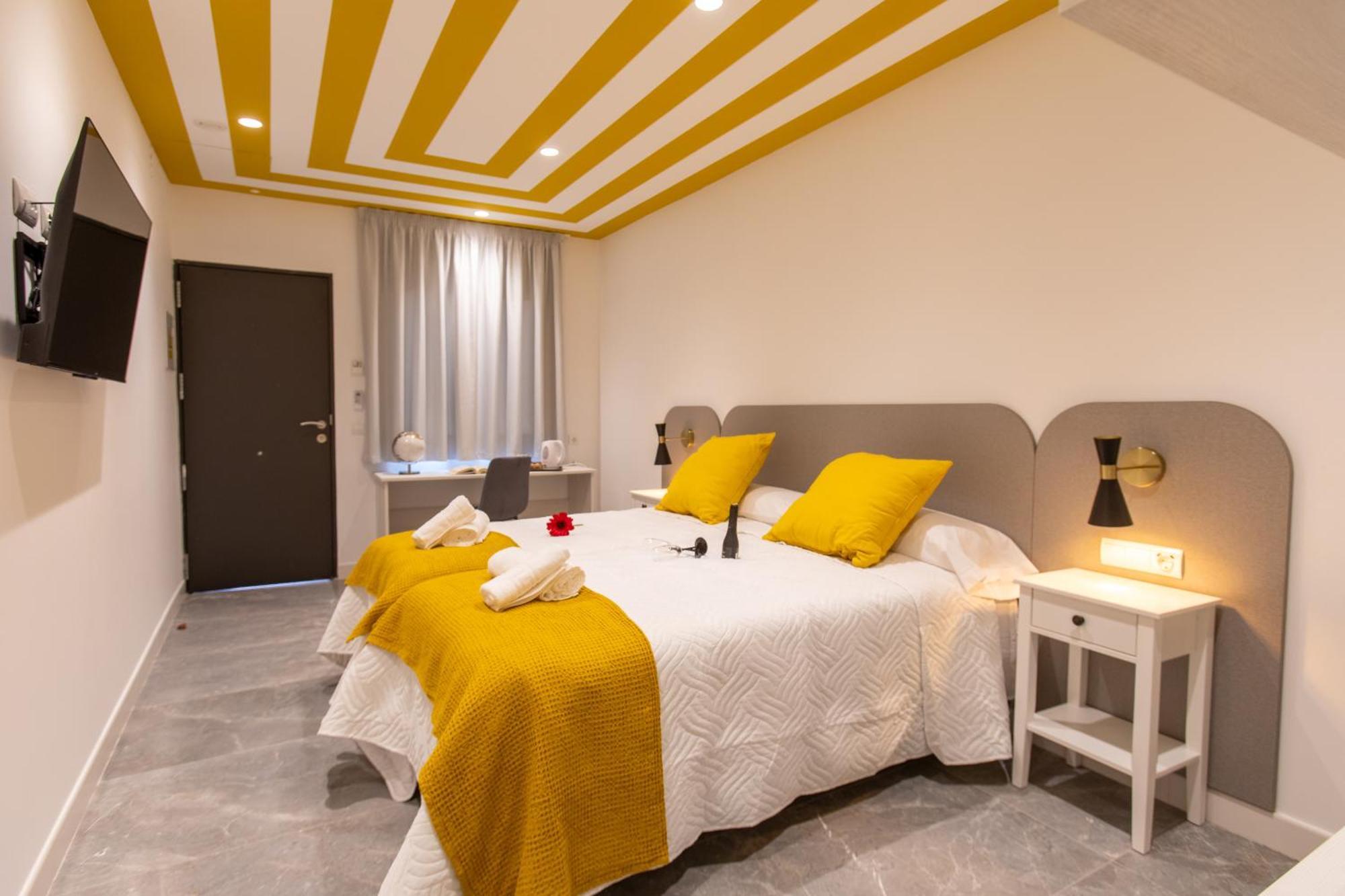 Boutique Rooms Playa Burriana 内尔哈 外观 照片