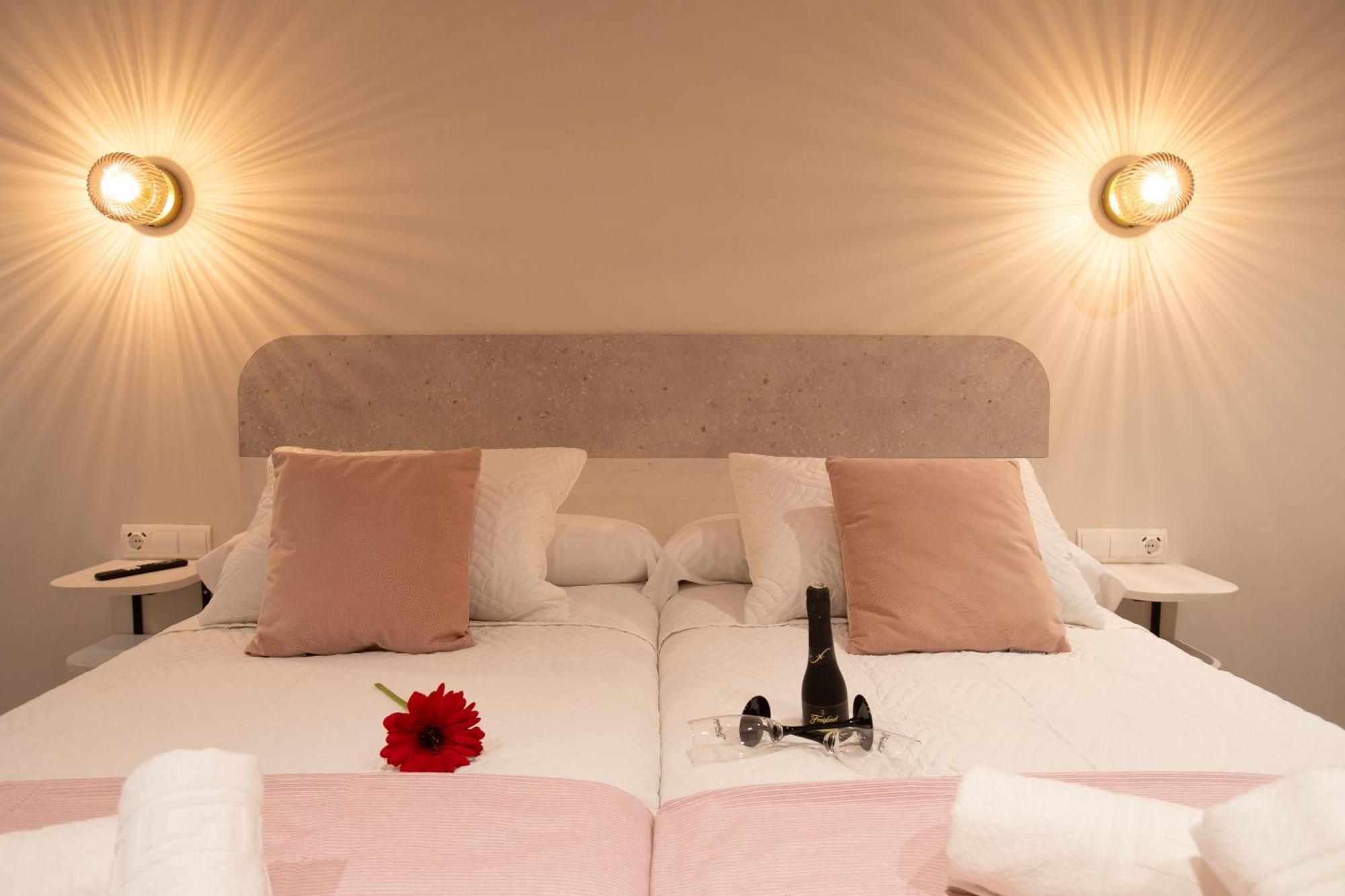 Boutique Rooms Playa Burriana 内尔哈 外观 照片